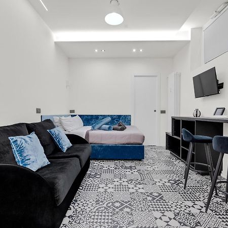 Appartement Pab60 -Crescenzago-Luxury Blue House à Milan Extérieur photo